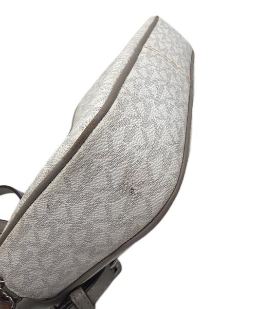 MICHAEL KORS（マイケルコース）MICHAEL KORS (マイケルコース) ショルダーバッグ ホワイトの古着・服飾アイテム