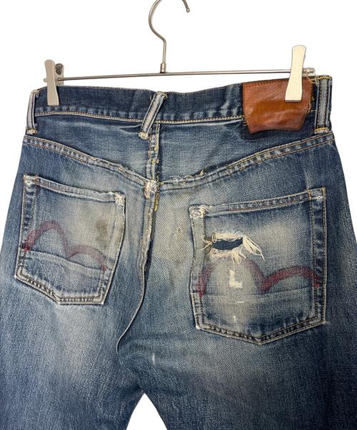 EVISU（エヴィス）EVISU (エヴィス) EVISU エヴィス デニム パンツ ジーンズ 赤 カモメペイント ダメージあり インディゴ サイズ:W32 × L35の古着・服飾アイテム