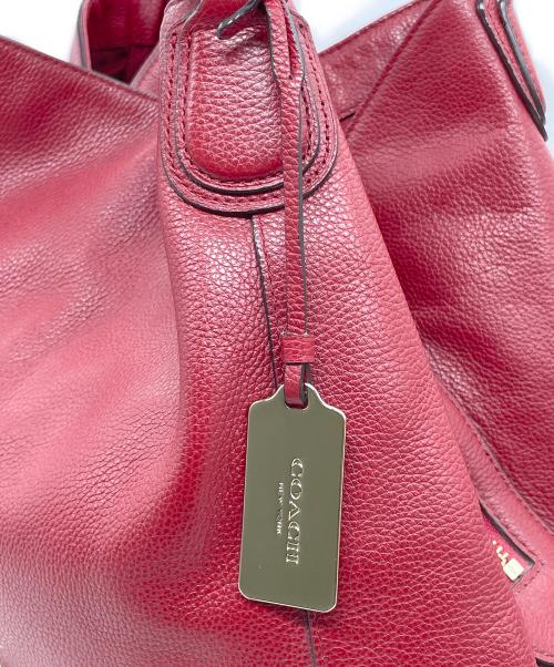 COACH（コーチ）COACH (コーチ) COACH コーチ ホーボー Edie Shoulder Bag イーディー ショルダーバッグ トートバッグ レッド レッドの古着・服飾アイテム