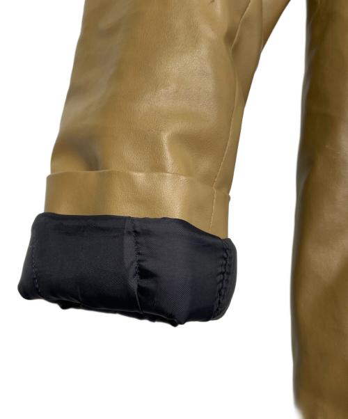 BIKKEMBERGS（ビッケンバーグ）BIKKEMBERGS (ビッケンバーグ) BIKKEMBERGS ビッケンバーグ フェイクレザー ダブルブレスト ピークドラペル テーラードジャケット ベージュ サイズ:Sの古着・服飾アイテム