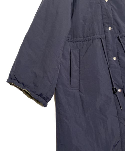 crie confort（クリーコンフォルト）crie confort AZUL by moussy crie confort クリーコンフォルト AZUL by moussy アズールバイマウジー リバーシブル バイカラー 中綿コート カーキ×ブラウン サイズ:Mの古着・服飾アイテム