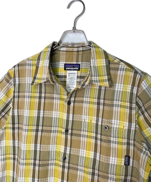 Patagonia（パタゴニア）Patagonia (パタゴニア) Patagonia パタゴニア Puckerware Shirt パッカーウェアシャツ シアサッカー チェック 半袖シャツ イエロー カーキ イエロー×ベージュ サイズ:Sの古着・服飾アイテム