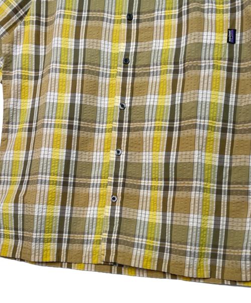 Patagonia（パタゴニア）Patagonia (パタゴニア) Patagonia パタゴニア Puckerware Shirt パッカーウェアシャツ シアサッカー チェック 半袖シャツ イエロー カーキ イエロー×ベージュ サイズ:Sの古着・服飾アイテム