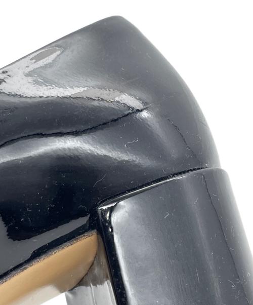 Salvatore Ferragamo（サルヴァトーレ フェラガモ）Salvatore Ferragamo (サルヴァトーレ フェラガモ) Salvatore Ferragamo サルヴァトーレ フェラガモ ガンチーニ エナメル パテントレザー チャンキーヒール パンプス ブラック サイズ:7Dの古着・服飾アイテム