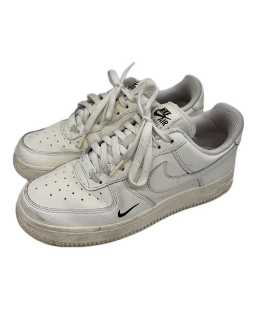 NIKE（ナイキ）NIKE (ナイキ) NIKE WMNS AIR FORCE 1 （ナイキ　ウィメンズ　 エアフォース 1） ホワイト サイズ:24の古着・服飾アイテム