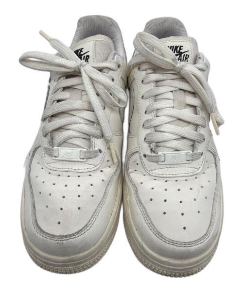 NIKE（ナイキ）NIKE (ナイキ) NIKE WMNS AIR FORCE 1 （ナイキ　ウィメンズ　 エアフォース 1） ホワイト サイズ:24の古着・服飾アイテム