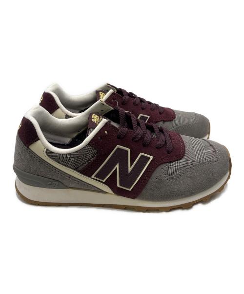 NEW BALANCE（ニューバランス）NEW BALANCE (ニューバランス) シューズ レッド×グレー サイズ:23.5の古着・服飾アイテム