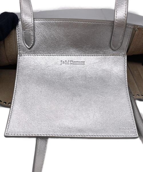 J&M DAVIDSON（ジェイ＆エム デヴィッドソン）J&M DAVIDSON (ジェイ＆エム デヴィッドソン) J&M DAVIDSON ジェイ＆エム デヴィッドソン MINI BELLE WITH STUDS トートバッグ ショルダーバッグ シルバーの古着・服飾アイテム