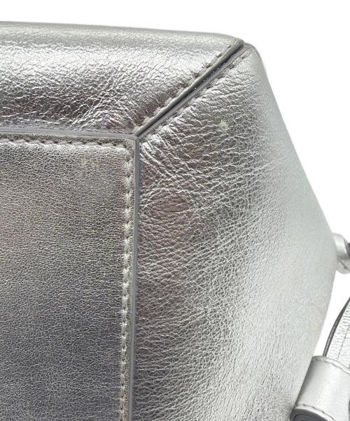 J&M DAVIDSON（ジェイ＆エム デヴィッドソン）J&M DAVIDSON (ジェイ＆エム デヴィッドソン) 2WAYバッグ シルバーの古着・服飾アイテム