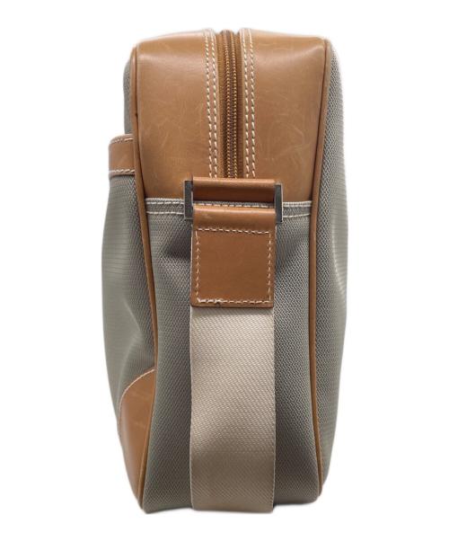 Salvatore Ferragamo（サルヴァトーレ フェラガモ）Salvatore Ferragamo (サルヴァトーレ フェラガモ) Salvatore Ferragamo サルヴァトーレ フェラガモ ナイロンキャンバス メッセンジャーバッグ ショルダーバッグ 3024 グレー×ブラウンの古着・服飾アイテム