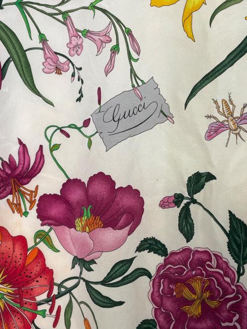 GUCCI（グッチ）GUCCI (グッチ) GUCCI グッチ フローラ 花柄 日本上陸50周年記念 シルク カシミヤ混 半袖ニット 360378 ベージュ サイズ:不明（M相当）の古着・服飾アイテム