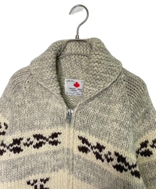 CANADIAN SWEATER（カナディアンセーター）CANADIAN SWEATER CANADIAN SWEATER カナディアンセーター カウチンセーター DEER & TREE トナカイ柄 手編み ハンドメイド アイボリー 厚手 ベージュ サイズ:手編みのため不明の古着・服飾アイテム