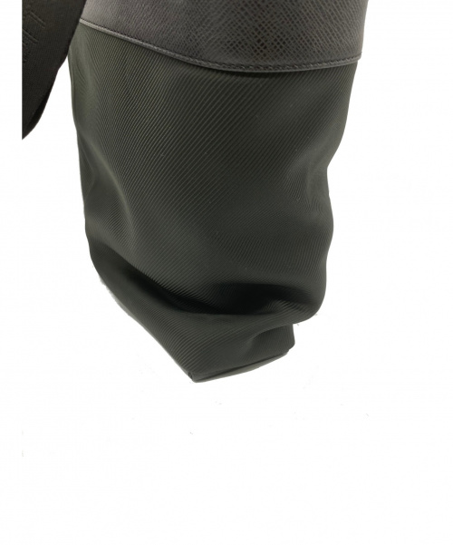 LOUIS VUITTON（ルイ ヴィトン）LOUIS VUITTON (ルイ・ヴィトン) ベルーガ ブラック×グリーン タイガ/アンドワーズ M30912 BA1005の古着・服飾アイテム