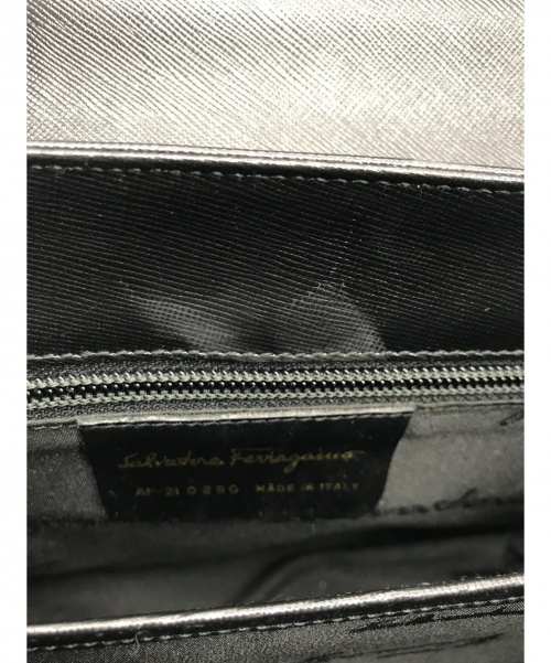 Salvatore Ferragamo（サルヴァトーレ フェラガモ）Salvatore Ferragamo (サルヴァトーレフェラガモ) 2WAYハンドバッグ ブラック AF-21 0290の古着・服飾アイテム