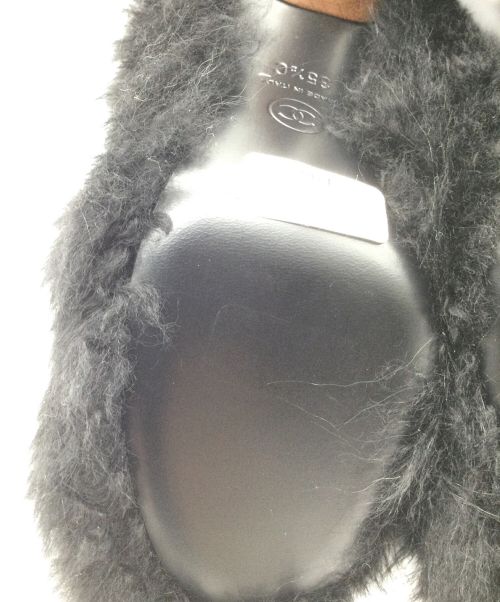 CHANEL（シャネル）CHANEL (シャネル) ファーショートブーツ ブラック サイズ:35.5の古着・服飾アイテム
