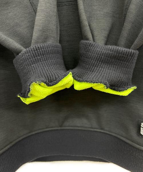 NIKE SB（ナイキエスビー）NIKE SB (ナイキエスビー) プルオーバーパーカー グレー サイズ:Lの古着・服飾アイテム