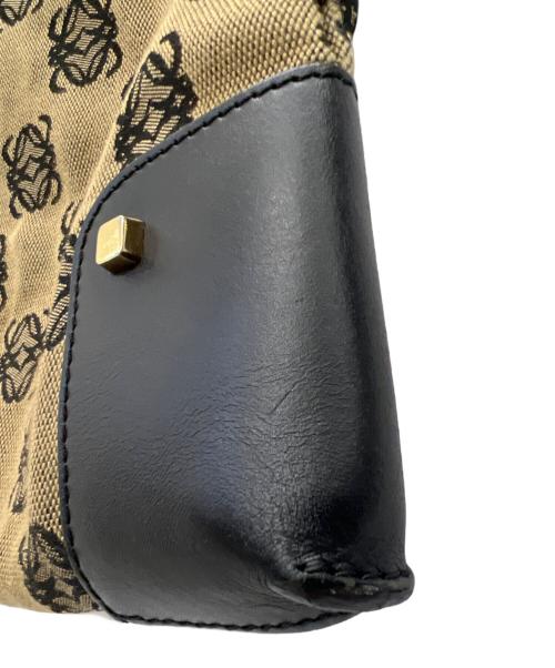 LOEWE（ロエベ）LOEWE (ロエベ) ショルダーバッグの古着・服飾アイテム