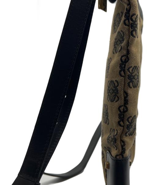 LOEWE（ロエベ）LOEWE (ロエベ) ショルダーバッグの古着・服飾アイテム