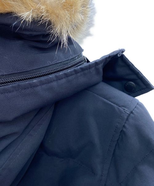 CANADA GOOSE（カナダグース）CANADA GOOSE (カナダグース) ダウンジャケット ネイビー サイズ:Sの古着・服飾アイテム