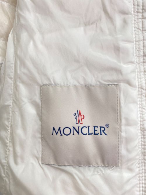 MONCLER（モンクレール）MONCLER (モンクレール) ダウンジャケット キッズ ホワイト サイズ:4 anni 104㎝の古着・服飾アイテム