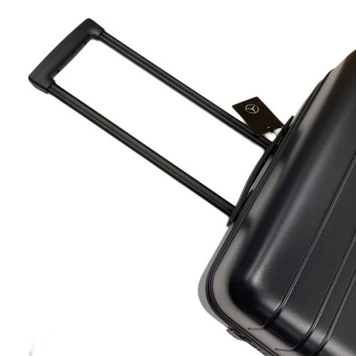 Mercedes Benz（メルセデスベンツ）Mercedes Benz (メルセデスベンツ) キャリーバッグ HORIZON STUDIOS　Suitcase H6 ネイビー 未使用品の古着・服飾アイテム