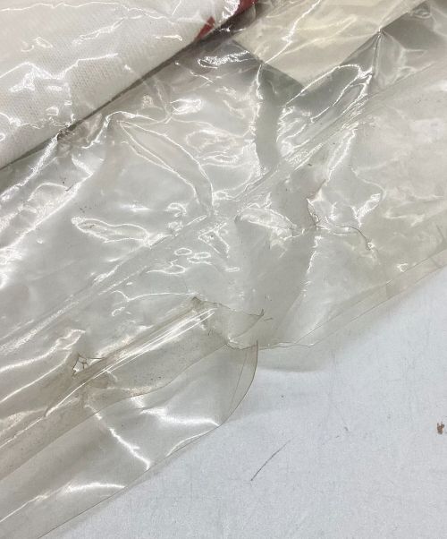 FAMOUZ（フェイマス）FAMOUZ (フェイマス) 真空パックTシャツ photographs 1997- 1998 ホワイト サイズ:不明 未使用品の古着・服飾アイテム