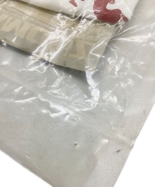 FAMOUZ（フェイマス）FAMOUZ (フェイマス) 真空パックTシャツ photographs 1997- 1998 ホワイト サイズ:不明 未使用品の古着・服飾アイテム