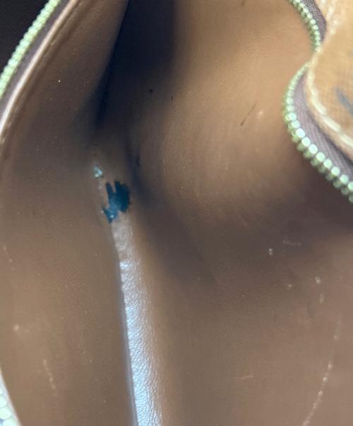 LOUIS VUITTON（ルイ ヴィトン）LOUIS VUITTON (ルイ ヴィトン) ショルダーバッグの古着・服飾アイテム