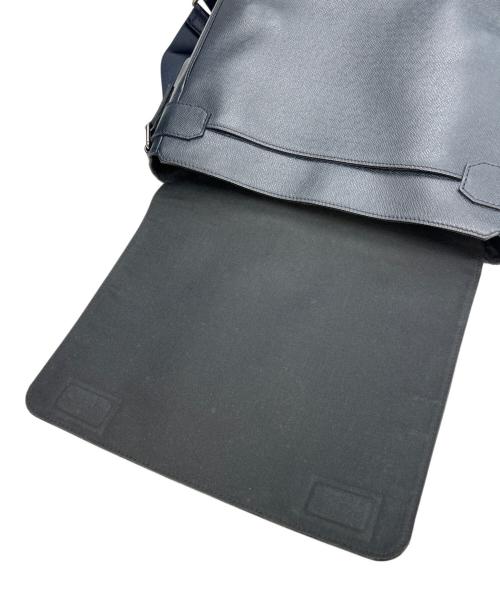 LOUIS VUITTON（ルイ ヴィトン）LOUIS VUITTON (ルイ ヴィトン) ショルダーバッグ ネイビーの古着・服飾アイテム