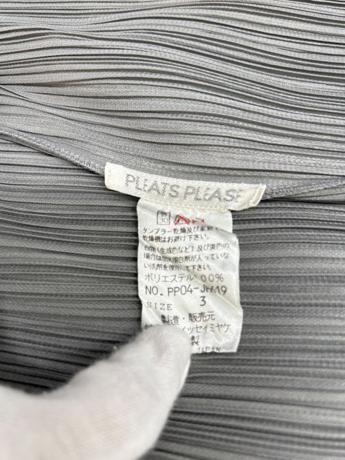 PLEATS PLEASE（プリーツプリーズ）PLEATS PLEASE (プリーツプリーズ) ノースリーブワンピース グレー サイズ:3の古着・服飾アイテム