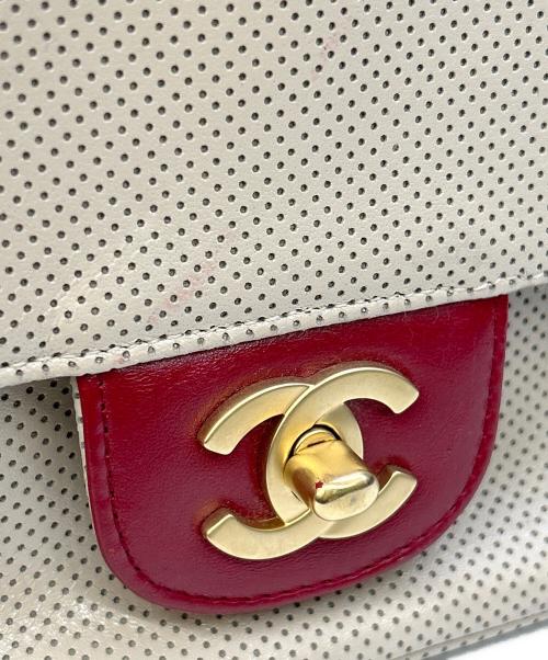 CHANEL（シャネル）CHANEL (シャネル) セミショルダーバッグ アイボリー×レッドの古着・服飾アイテム