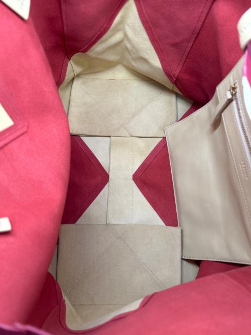 CELINE（セリーヌ）CELINE (セリーヌ) トートバッグ ホリゾンタルカバ レッド×ベージュの古着・服飾アイテム