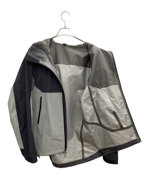 ARC'TERYX（アークテリクス）ARC'TERYX (アークテリクス) ZETA SL JACKET グレー×ブラック サイズ:Sの古着・服飾アイテム