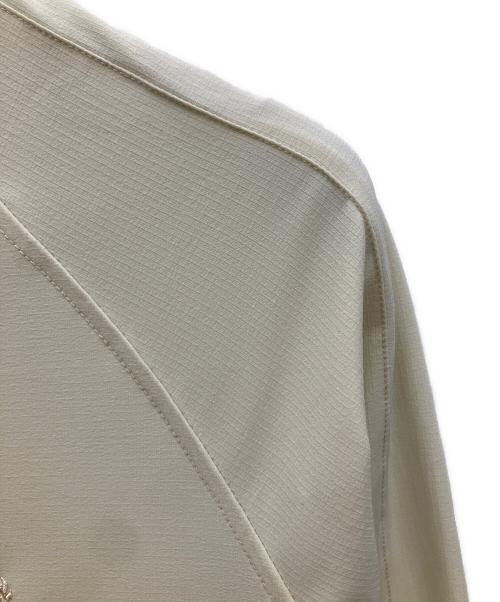 FRED PERRY（フレッドペリー）FRED PERRY (フレッドペリー) ジャケット アイボリー サイズ:Sの古着・服飾アイテム