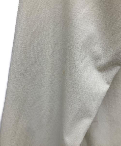 FRED PERRY（フレッドペリー）FRED PERRY (フレッドペリー) ジャケット アイボリー サイズ:Sの古着・服飾アイテム