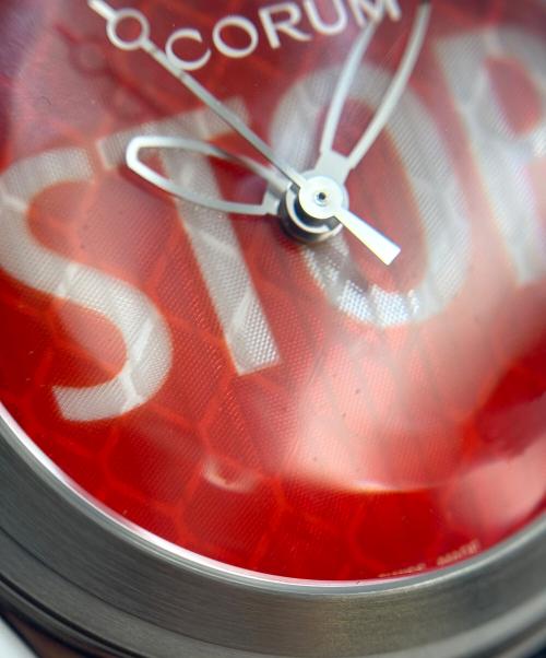 CORUM（コルム）CORUM (コルム) Bubble 52 STOP Limited Edition バブル 52 STOP リミテッド Ref:L403/03249 赤文字盤 赤文字 サイズ:52mm/13～18㎝の古着・服飾アイテム