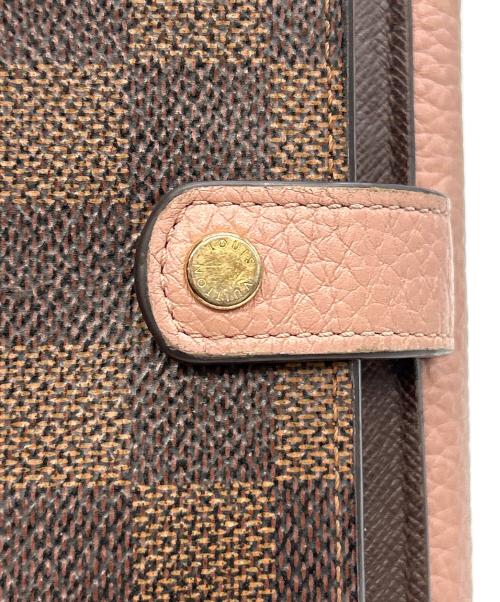 LOUIS VUITTON（ルイ ヴィトン）LOUIS VUITTON (ルイ ヴィトン) 2つ折り財布 ダミエ ブラウン×ピンクの古着・服飾アイテム
