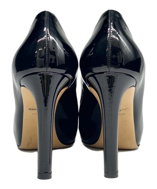 Salvatore Ferragamo（サルヴァトーレ フェラガモ）Salvatore Ferragamo (サルヴァトーレ フェラガモ) エナメルヒールパンプス ブラック サイズ:6の古着・服飾アイテム