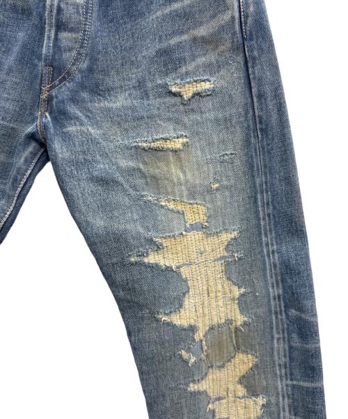 LEVI'S（リーバイス）LEVI'S (リーバイス) レイバーリペアード ダメージドデニムパンツ インディゴ サイズ:W31×L33の古着・服飾アイテム