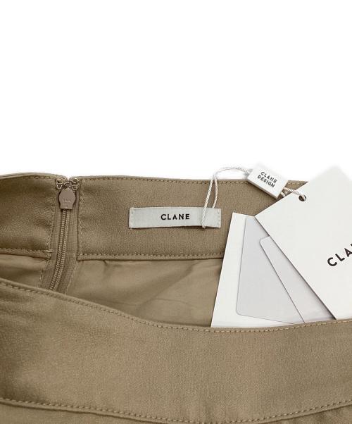 CLANE（クラネ）CLANE (クラネ) ボリュームフレアスカート ベージュ サイズ:2 未使用品の古着・服飾アイテム
