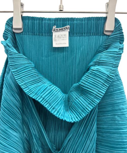 ISSEY MIYAKE WHITE LABEL（イッセイミヤケホワイトレーベル）ISSEY MIYAKE WHITE LABEL (イッセイミヤケホワイトレーベル) プリーツスカート グリーン サイズ:２の古着・服飾アイテム