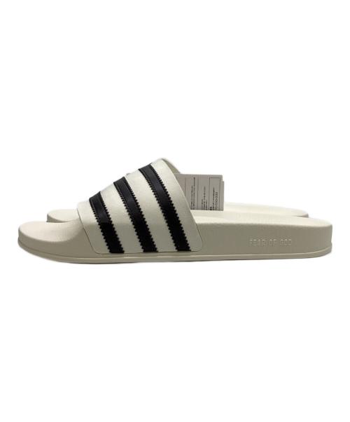adidas（アディダス）adidas (アディダス) Fear Of God (フィア・オブ・ゴッド) サンダル ホワイト サイズ:27.5 未使用品の古着・服飾アイテム
