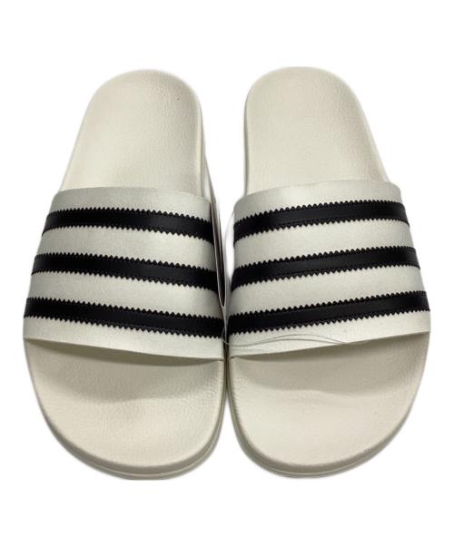 adidas（アディダス）adidas (アディダス) Fear Of God (フィア・オブ・ゴッド) サンダル ホワイト サイズ:27.5 未使用品の古着・服飾アイテム