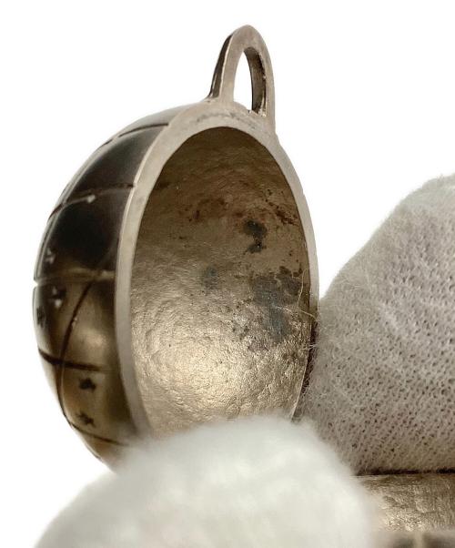 HERMES（エルメス）HERMES (エルメス) ピルケースネックレス シルバーカラーの古着・服飾アイテム