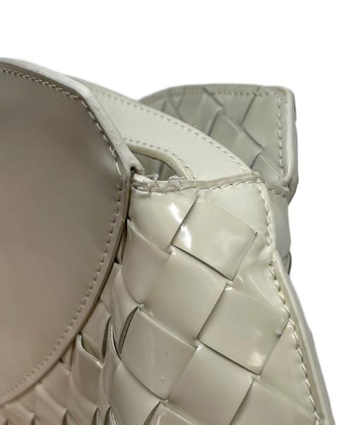 BOTTEGA VENETA（ボッテガベネタ）BOTTEGA VENETA (ボッテガベネタ) ワンショルダーバッグ ホワイトの古着・服飾アイテム