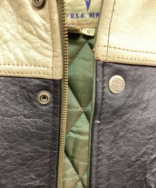 AVIREX（アヴィレックス）AVIREX (アヴィレックス) バーシティジャケット ブラック×ベージュ サイズ:Sの古着・服飾アイテム