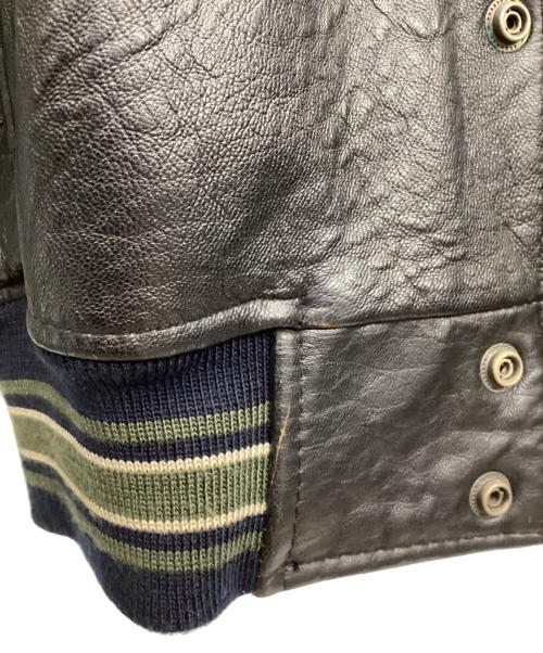 AVIREX（アヴィレックス）AVIREX (アヴィレックス) バーシティジャケット ブラック×ベージュ サイズ:Sの古着・服飾アイテム