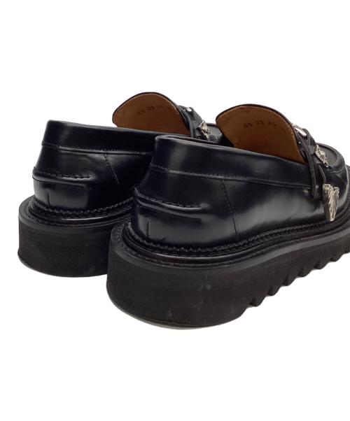 TOGA PULLA（トーガ プルラ）TOGA PULLA (トーガ プルラ) シャークソールバックルローファー ブラック サイズ:38の古着・服飾アイテム