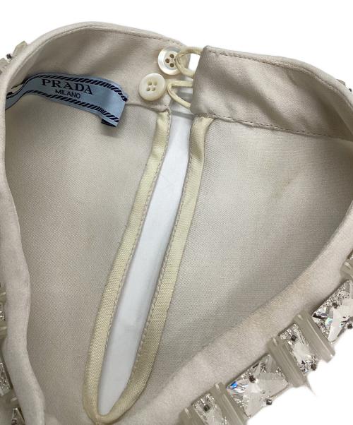 PRADA（プラダ）PRADA (プラダ) ビシュー付ノースリーブブラウス ベージュ サイズ:44の古着・服飾アイテム
