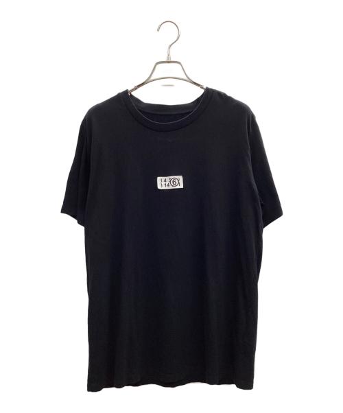 MM6 Maison Margiela（エムエムシックスメゾンマルジェラ）MM6 Maison Margiela (エムエムシックスメゾンマルジェラ) ナンバーロゴTシャツ ブラック サイズ:Lの古着・服飾アイテム